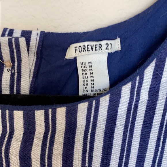 Striped Crop Top - Picture 3 of 4